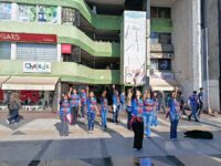 La agrupación artística y folclórica local presenta bailes nacionales e internacionales en el centro de Rancagua.