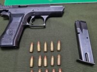 Además, personal policial aprehendió a dos sujetos más durante los servicios. 
