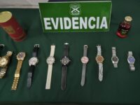 El rápido y coordinado actuar de Carabineros permitió la detención de un sujeto acusado de participar en un robo con violencia ocurrido durante la madrugada en el sector California, comuna de Doñihue.