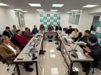 Según lo señalado, el informe habría detectado una serie de observaciones y presuntas irregularidades en la gestión financiera, administrativa y de control interno durante el periodo auditado.