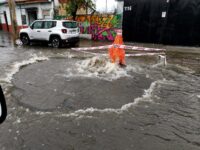 El alcalde Raimundo Agliati llamó a las familias a resguardarse y evitar desplazamientos innecesarios durante la emergencia.