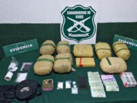 El imputado intentó evadir un control vehicular en Villa Los Jardines.