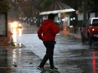 El informe de riesgo de la Dirección Meteorológica de Chile anticipa precipitaciones y viento entre este viernes y el domingo, además de una probabilidad moderada de remociones en masa en toda la región.