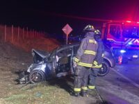 Conductor del otro vehículo comprometido quedó gravemente herido y fue trasladado a un centro asistencial.