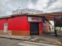 Silvia Irene González, más conocida como la "Tía Julia", fue la creadora de uno de los locales gastronómicos más icónicos de la capital regional. Su historia de esfuerzo y dedicación dio vida a un negocio que se convirtió en un ícono de la ciudad y cuyo legado continúa vigente en la memoria de la comunidad.