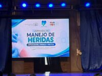 La jornada reunió a profesionales y técnicos de la salud para actualizar conocimientos y fortalecer la atención de pacientes.