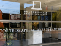 El fallo obliga a indemnizar a una familia por daño moral tras fallas en atención en accidente de tránsito.