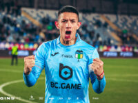 De concretarse ese escenario, el equipo dirigido por Lucas Bovaglio habrá enfrentado, con menos de un mes de diferencia, a dos futbolistas que participaron en la Copa del Mundo.
