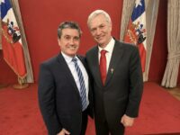 Marco Contreras llegó hasta La Moneda para participar en una jornada que reunió a cerca de 70 jefes comunales del país y en la que se abordaron las medidas que impulsa el Gobierno frente al crimen organizado.