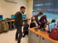 La iniciativa, desarrollada en conjunto con SernamEG y los programas Mujeres Jefas de Hogar de siete municipios de la provincia, contempla talleres que se extenderán hasta octubre y buscan fortalecer las capacidades de emprendimiento de las participantes.