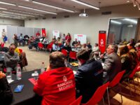 Dirigentes comunitarios, Carabineros y autoridades regionales participaron en una jornada de diálogo.