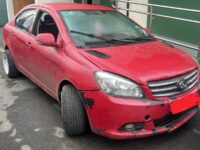 Según los antecedentes entregados por Carabineros, el hecho habría ocurrido pasadas las 23:00 horas, cuando cuatro individuos, a rostro cubierto y portando armas de fuego, habrían ingresado a un domicilio.