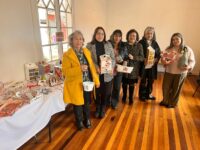 Durante tres meses, mujeres de distintas edades aprendieron esta técnica artística, que además se convirtió en un espacio de encuentro, creatividad y bienestar.