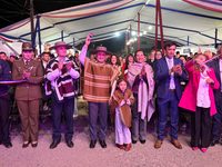La Plaza de Armas fue el epicentro de “Viva el 18 en Chimbarongo” durante los días 17, 18 y 19 de septiembre. Un gran marco de público disfrutó de tres jornadas marcadas por la música, el baile y las tradiciones de nuestro país, en una celebración que tuvo como cierre una intensa jornada de lluvias que no impidió que los asistentes disfrutaran del evento.