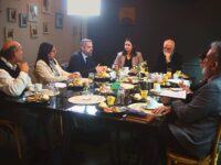 La instancia permitió poner sobre la mesa las principales dificultades que enfrenta la región en esta materia, junto con los desafíos y oportunidades para avanzar en soluciones habitacionales y fortalecer el desarrollo del sector.
