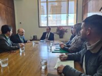 La iniciativa busca acercar los servicios financieros a los vecinos de la comuna, quienes actualmente deben trasladarse a otras localidades para realizar diversos trámites y operaciones bancarias.

