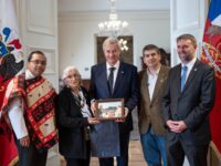 El tradicional tejido, reconocido como uno de los principales símbolos culturales de la comuna, volvió a poner en alto el patrimonio artesanal de la Región de O’Higgins.