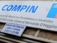 La resolución de la Corte Suprema confirmó que municipalidades y servicios públicos deben exigir el reintegro de las remuneraciones pagadas indebidamente.