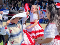 La actividad reunió a estudiantes, apoderados, funcionarios y exalumnos en una jornada marcada por la cueca, presentaciones folclóricas, juegos y comidas típicas.