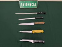 os detenidos fueron identificados como G.A.R.R., de 37 años, chileno, y A.F.A.D., de 45 años, chileno.