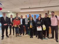 La reunión con la ministra de Energía, Ximena Rincón, CGE y dirigentes vecinales dejó compromisos concretos para acelerar inversiones y buscar una alternativa que permita adelantar las conexiones proyectadas inicialmente para 2028.