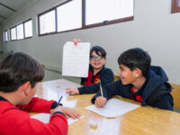 Casi la mitad de los participantes del Programa Rescate Lector, de la Fundación María José Reyes, ya alcanzó el nivel esperado de lectura. El programa gratuito se desarrolla en 47 escuelas de 13 comunas de la región.