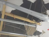 El local Huelesriko, ubicado en calle Astorga, denunció el robo de especies durante la madrugada. El hecho se suma a otro delito que afectó a la tienda The Spot durante el fin de semana, con pérdidas superiores a los $3 millones.