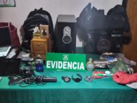 Tras raudo despliegue de Carabineros, permitió interceptar a cuatro delincuentes en la Ruta 5 Sur a minutos de haber ingresado a una vivienda en el sector Las Palmeras.
