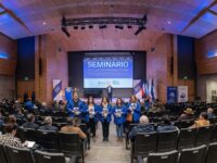 El encuentro, que se desarrolla hoy sábado en el campus de la Universidad de O'Higgins, reúne a destacados líderes rotarios para abordar ejes clave como membresía, imagen pública, la lucha contra la polio y fondos de desarrollo social.