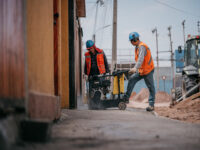El jefe comunal aseguró que la ciudad arrastra años de retraso en la mantención de calles y cuestionó la escasa disponibilidad de fondos del programa de Conservación de Vías Urbanas durante la última década.