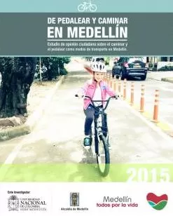 Carátula de De pedalear y caminar en Medellín