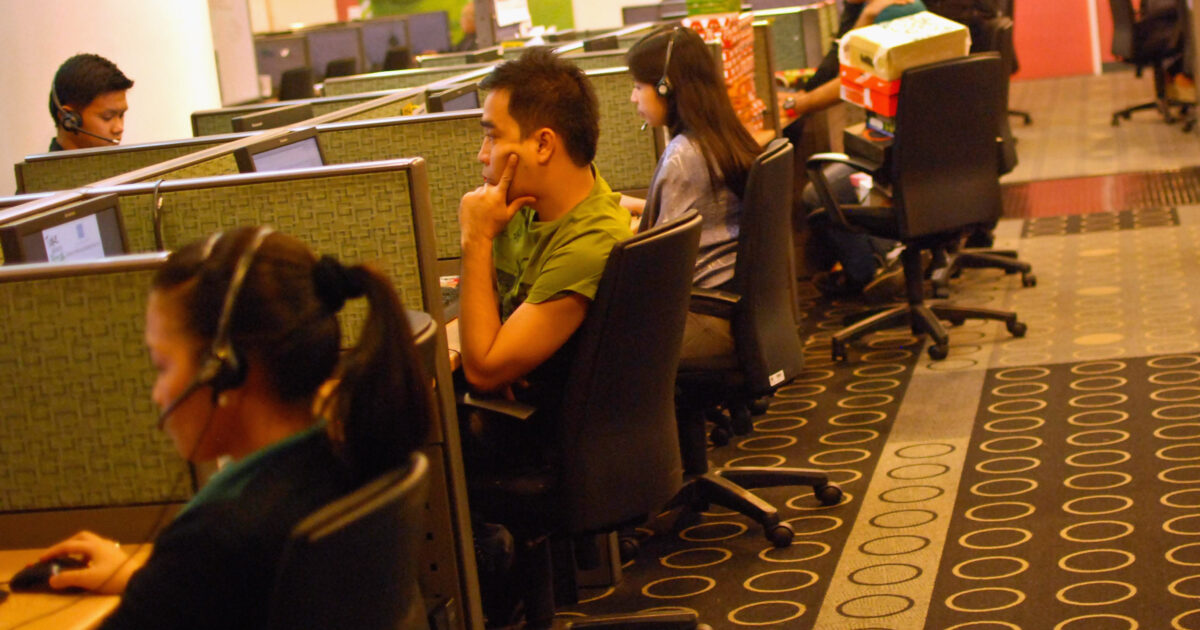 big pressuring its callcenter workers install big pressuring its callcenter workers install