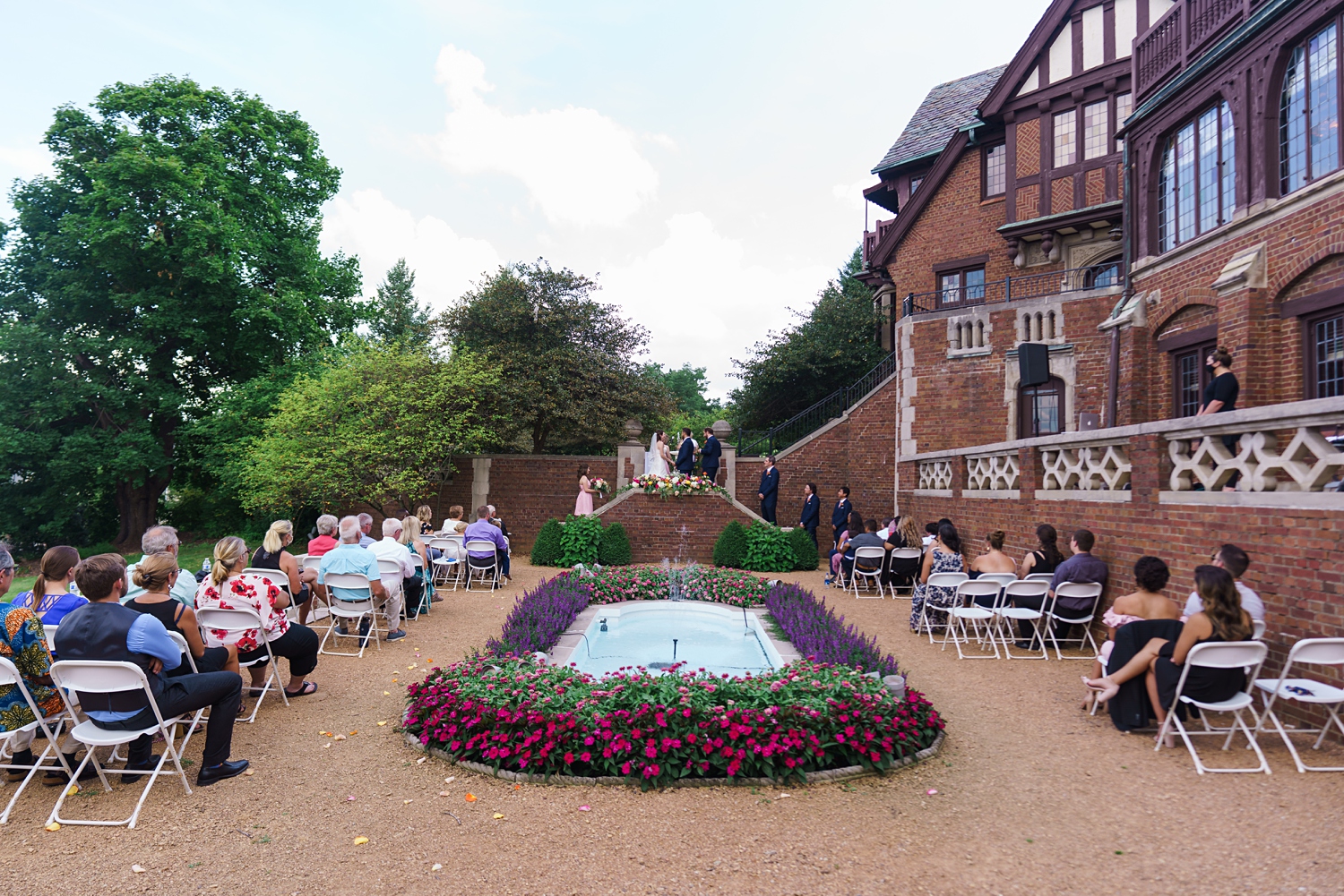 outdoor mansion wedding