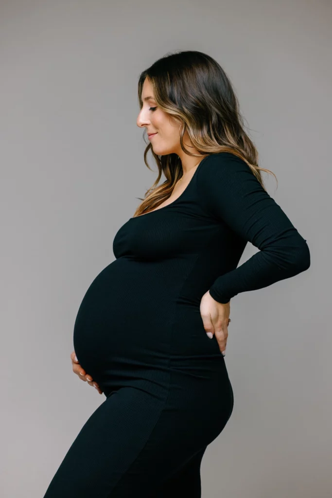 Des Moines maternity photographer