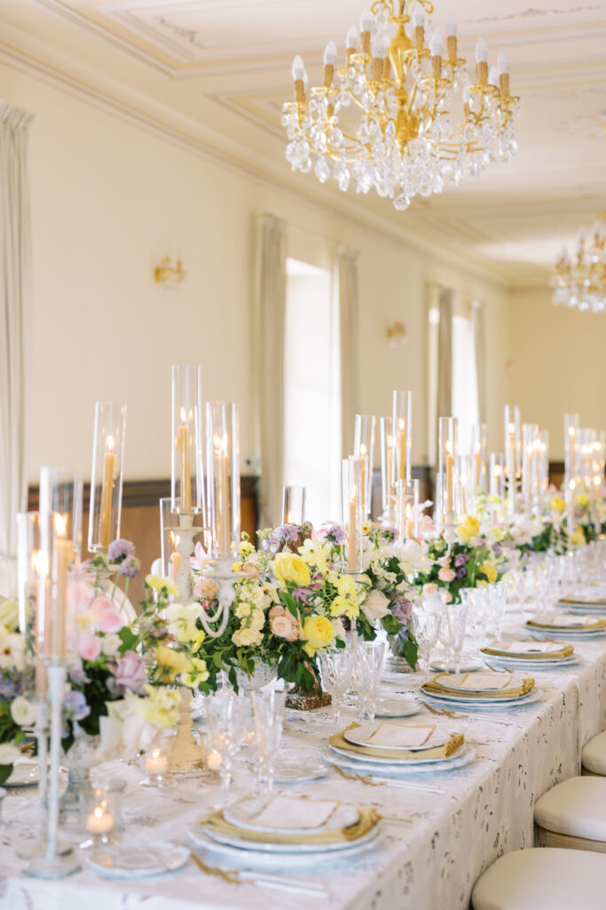 Villa Aura de Lago de Como wedding reception with yellow flowers