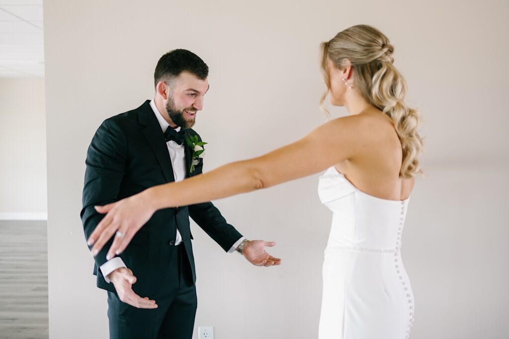 First look at Toast in Ankeny on wedding day