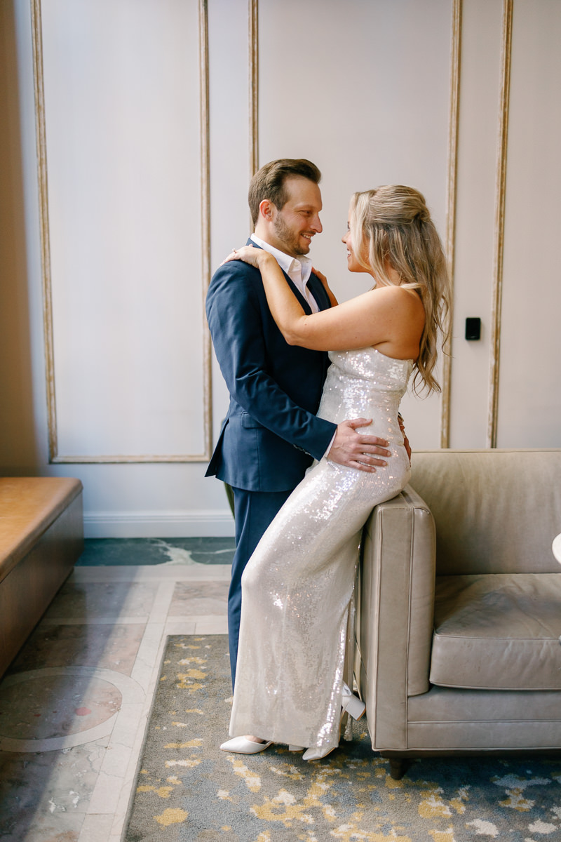 Hotel Fort Des Moines engagement photos with elegant dress