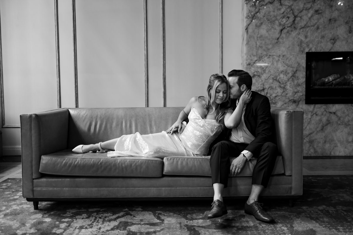 hotel fort Des Moines romantic engagement photos