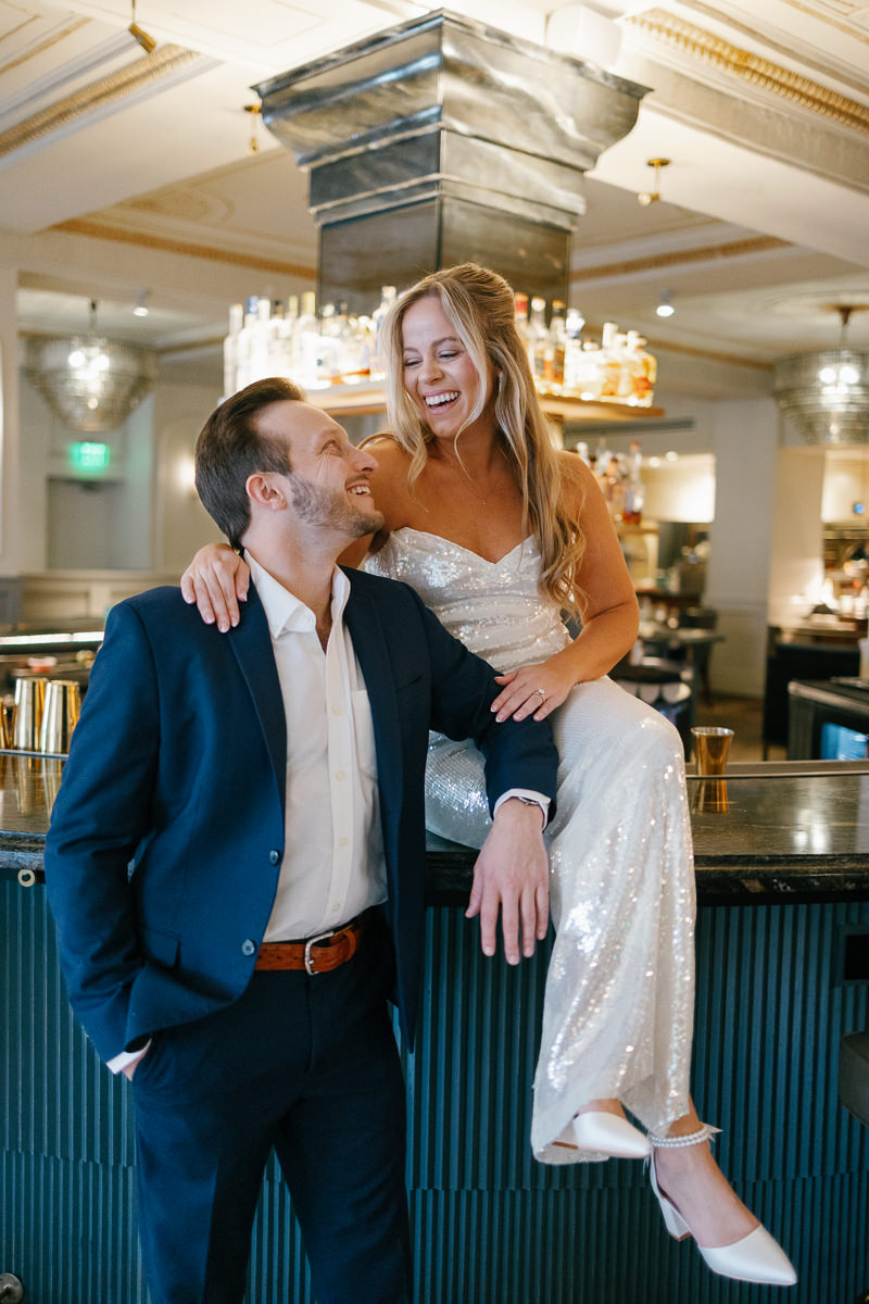 hotel fort Des Moines wedding photographer