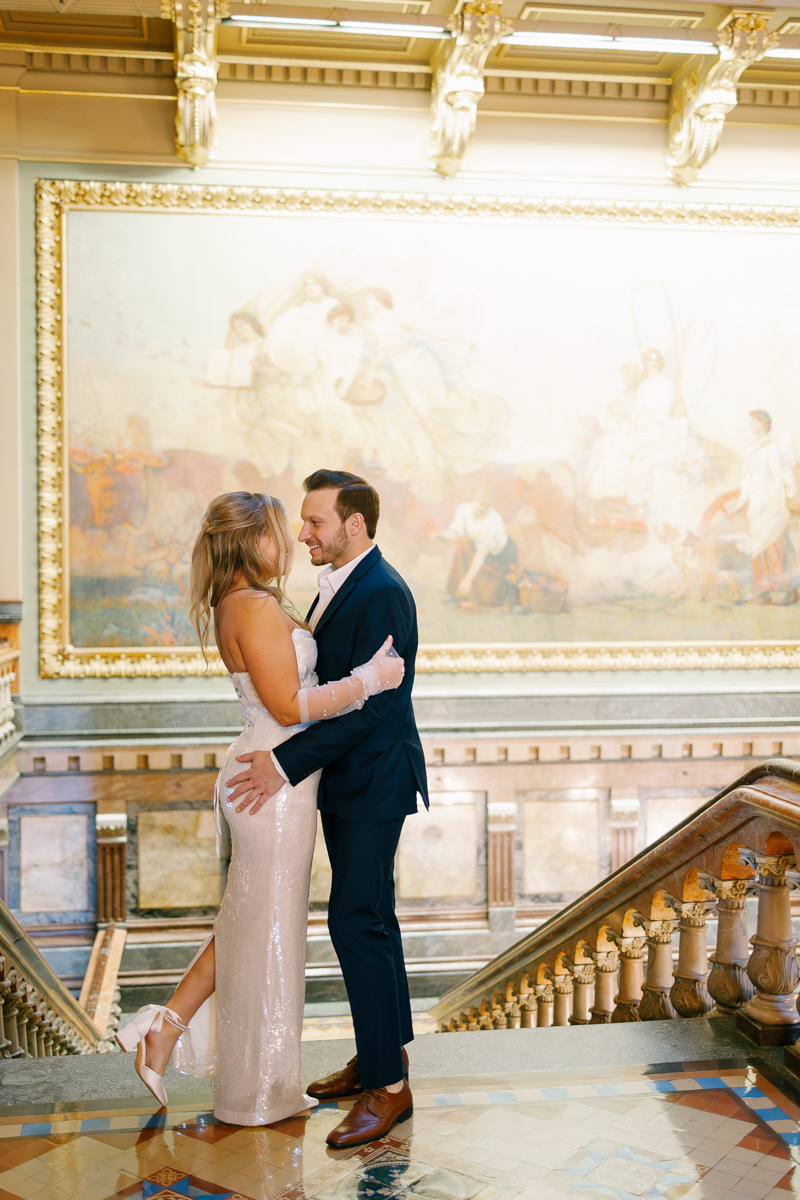 Des Moines Capitol rotunda wedding photos