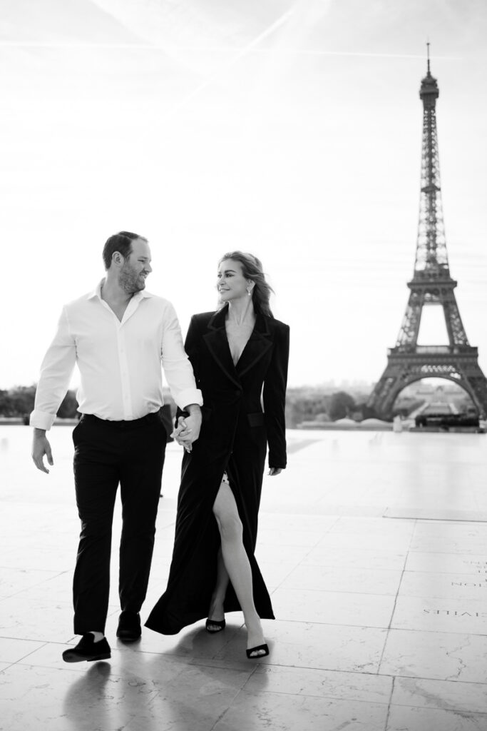 Paris Eiffel Tower engagement photographer