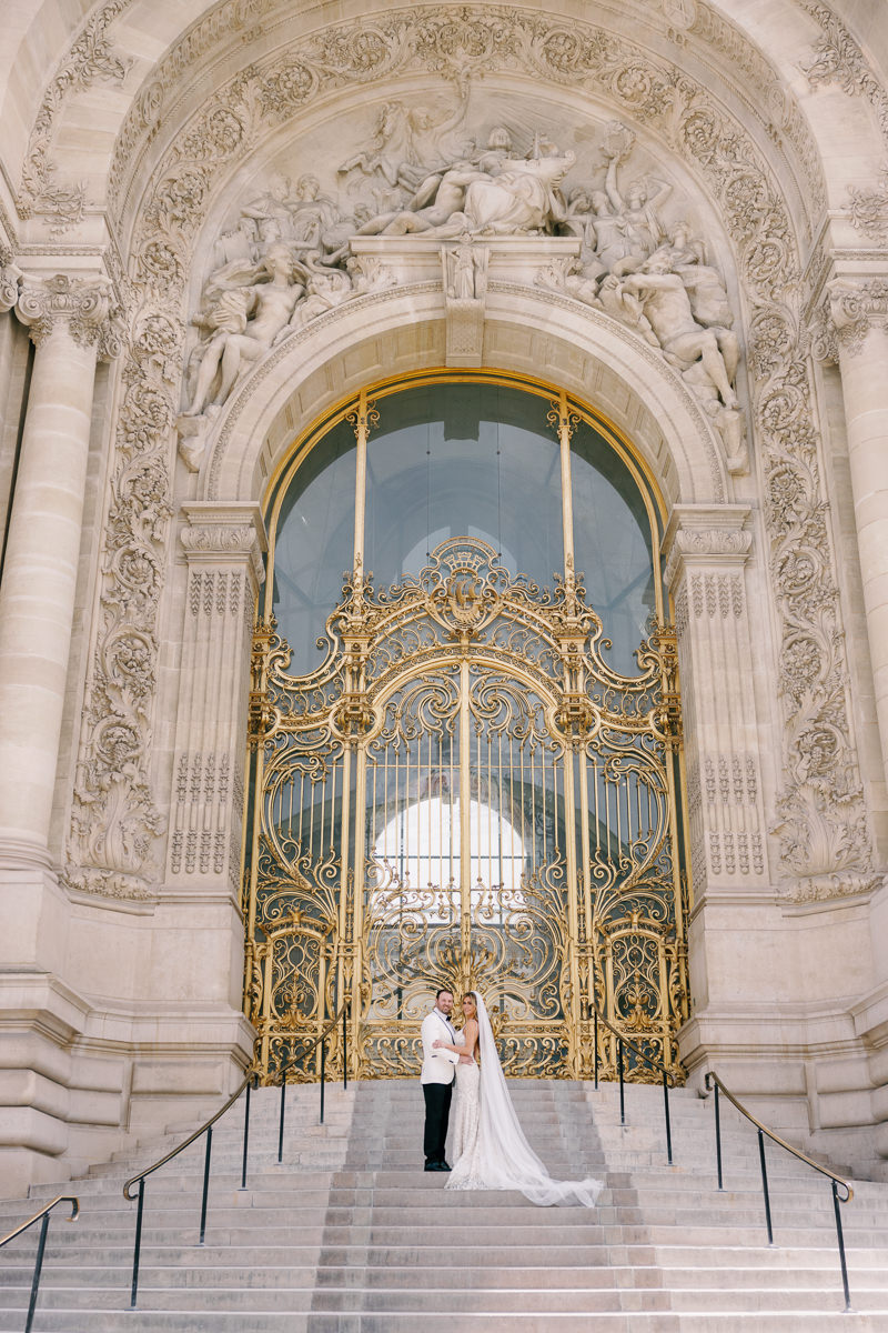 Paris Petite Palais wedding photographer