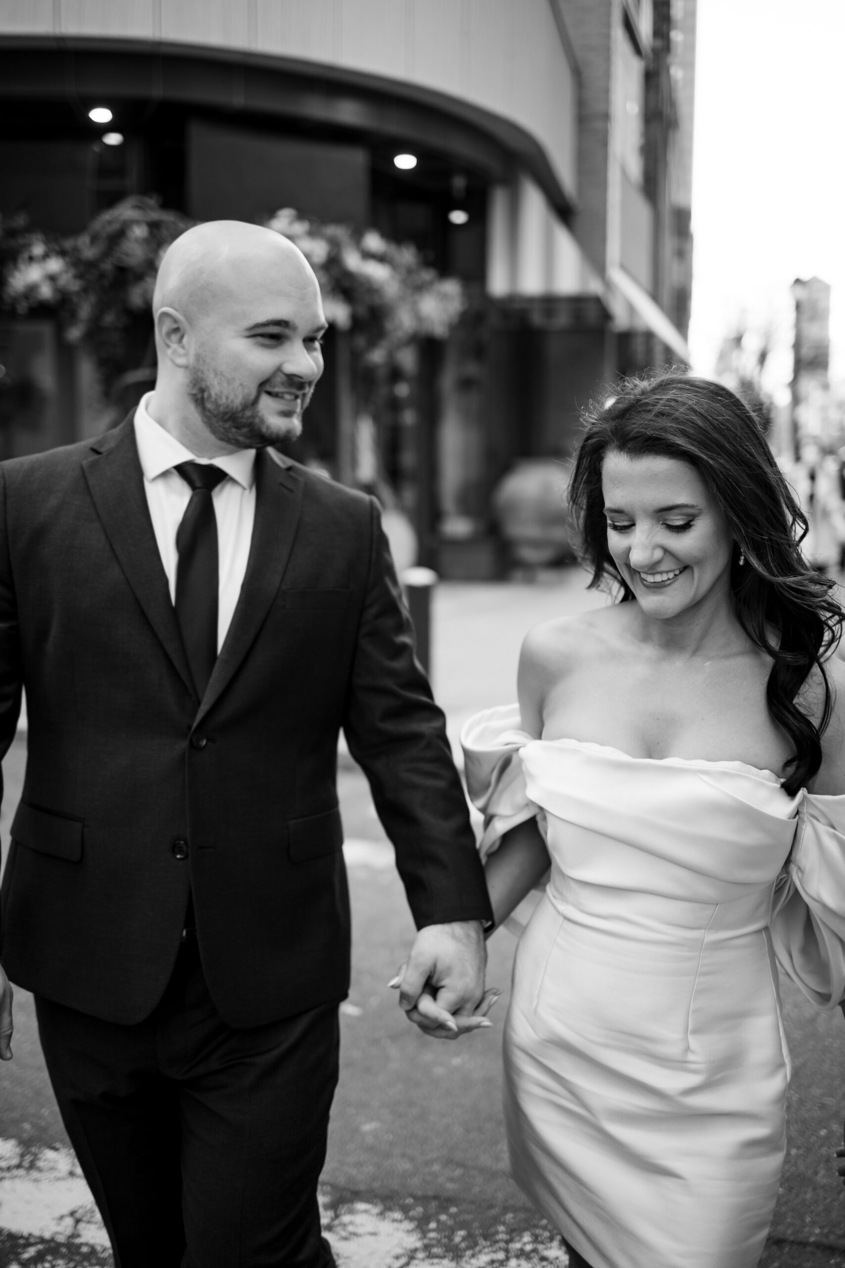 Rittenhouse square Philadelphia engagement photos