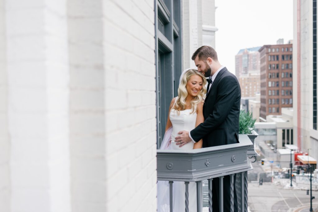 winter wedding at the tea room Des Moines