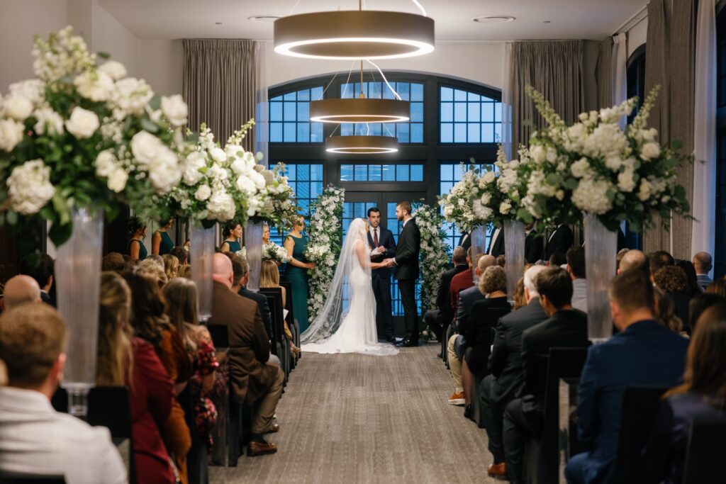 Indoor winter wedding at Des Moines Tea room