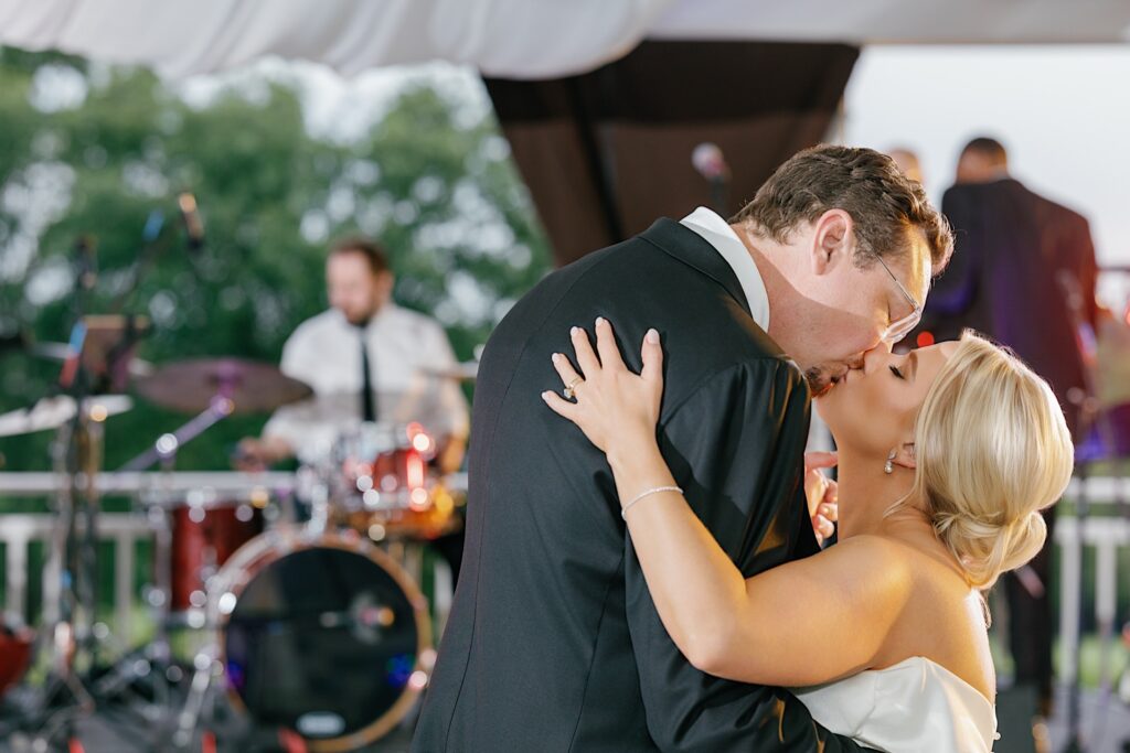 wedding first dance