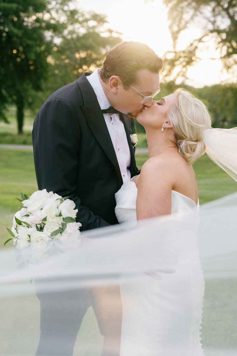 glen oaks country club wedding photographer sunset