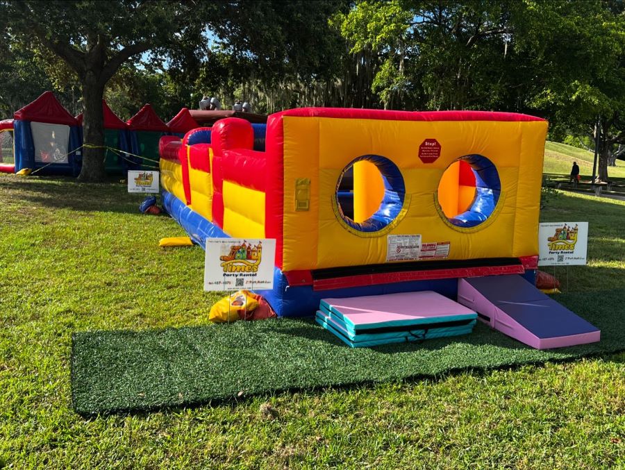 Inflatable Bounce Houses & Water Slides in Palm Beach Gardens FL - Jolly Times Party Rental