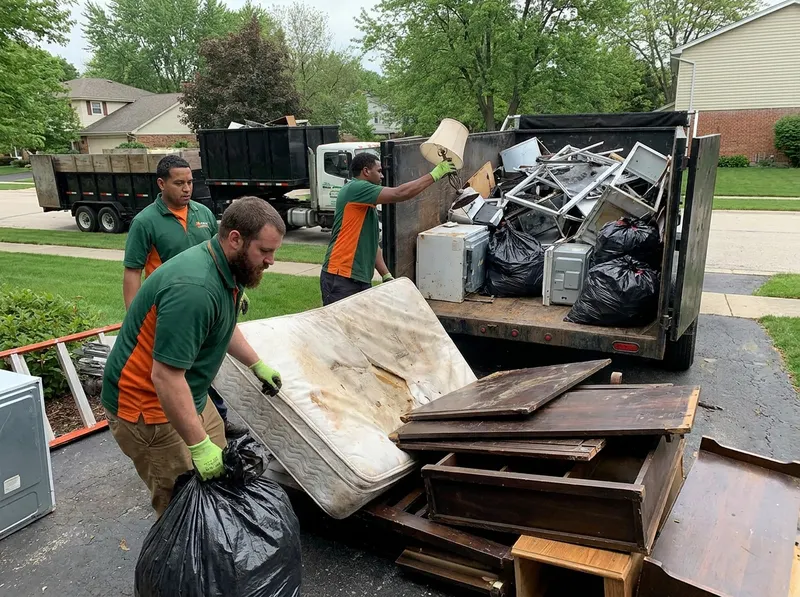Full-House & Estate Clearouts in Glen Ellyn, IL