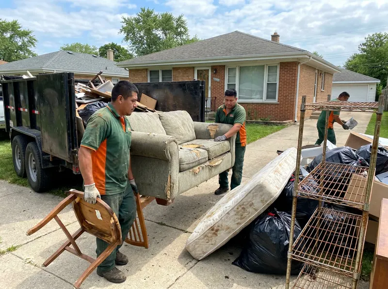 Estate & Downsizing Cleanouts in Warrenville, IL